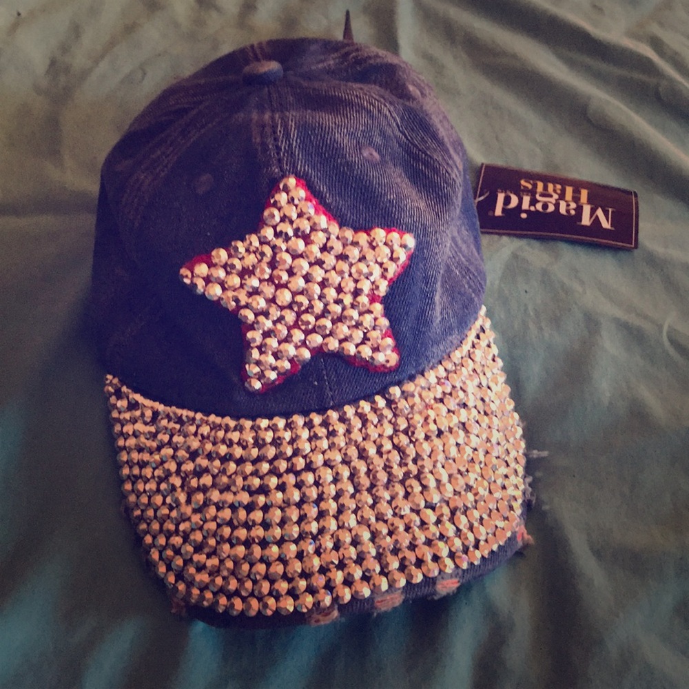 Distressed star rhinestone hat